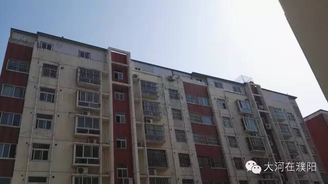 濮阳市中房锦绣花园业主反映有人在加盖房屋(图3)