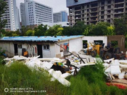 彩钢房图片 榆林城市管理执法局第二支队发力自建房安全隐患排查整改(图2)