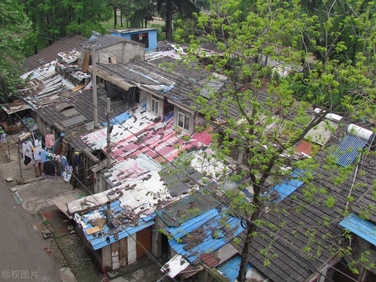 彩钢瓦屋顶生锈到底是翻新划算呢？还是干脆直接换瓦更划算？(图6)