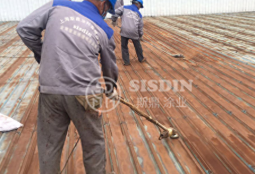 喷涂彩钢瓦翻新专用漆如何避免起皮、返锈、褪色、开裂(图3)