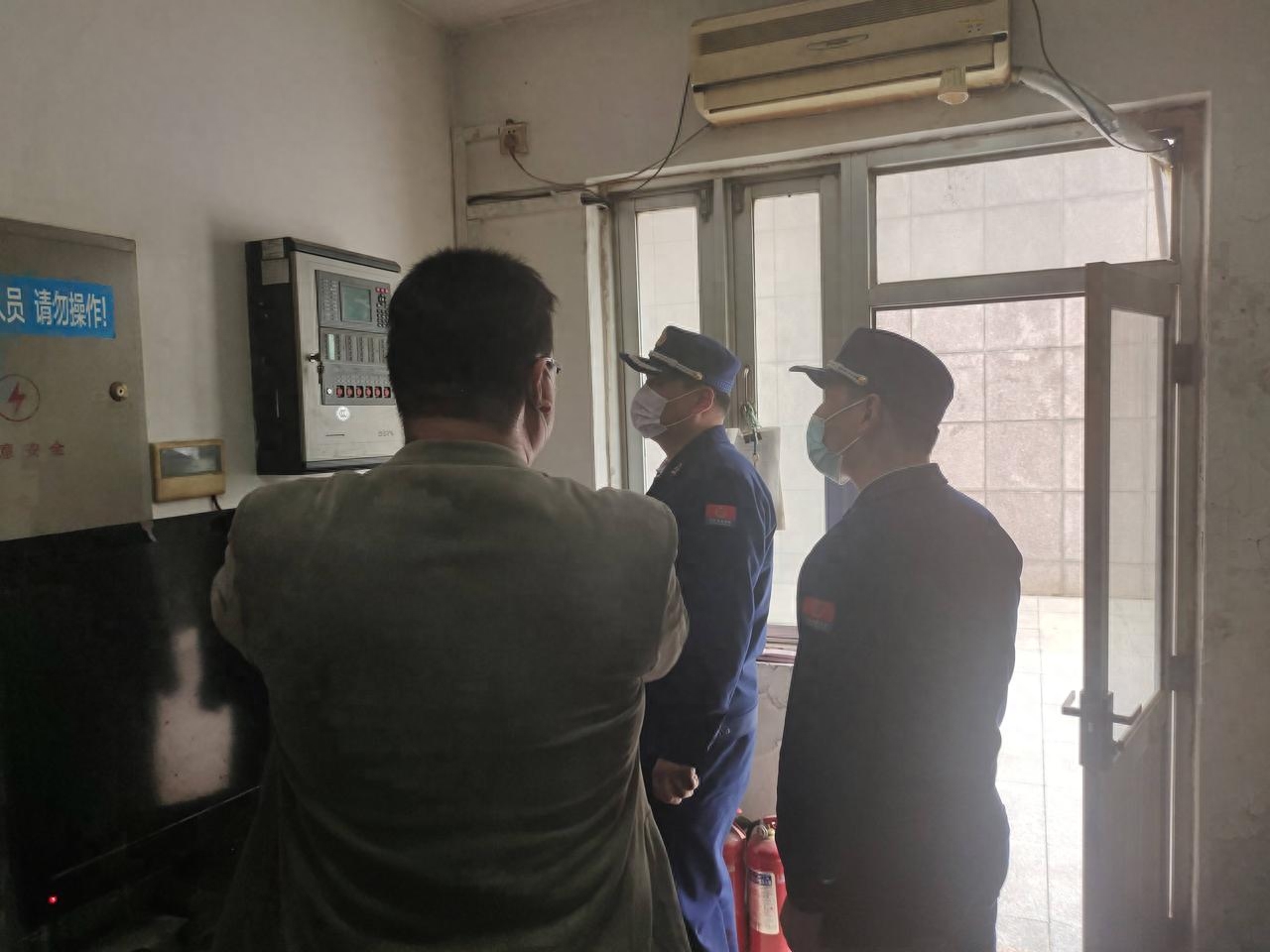 栖霞消防提醒市民：泡沫夹心板彩钢板已成第一“杀手”(图2)