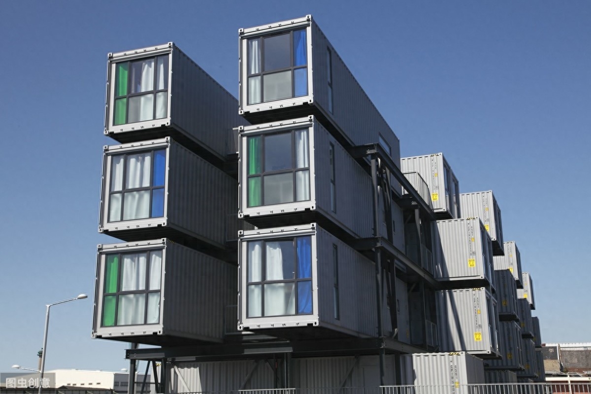在房子的后院创造更多的集装箱活动房！(图2)