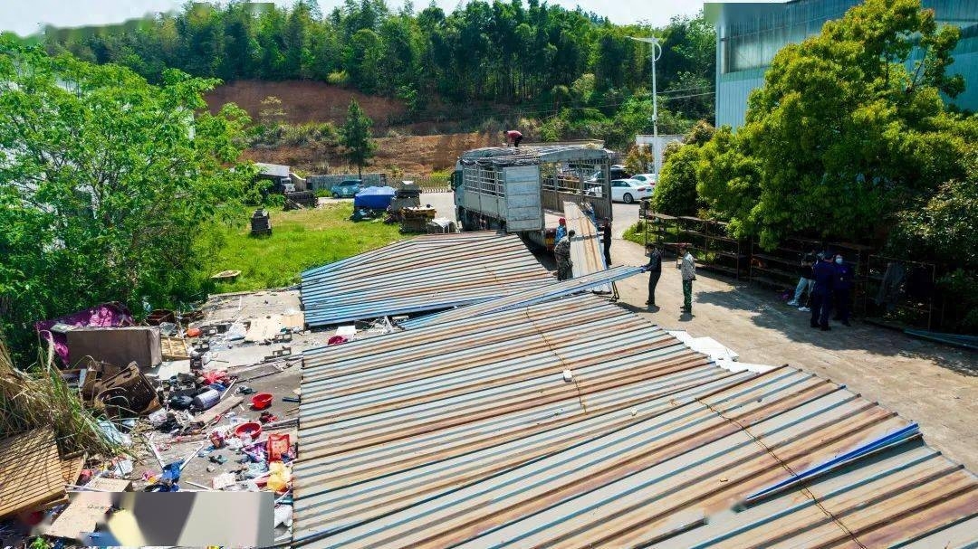 农村居民拆除彩钢瓦材料搭建房顶，你怎么看？(图9)