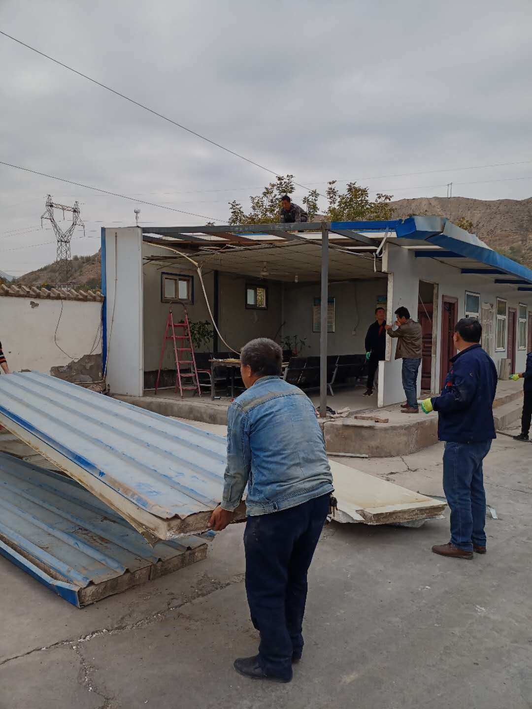 农村的“彩钢房”要全面拆除？真是假？(图2)