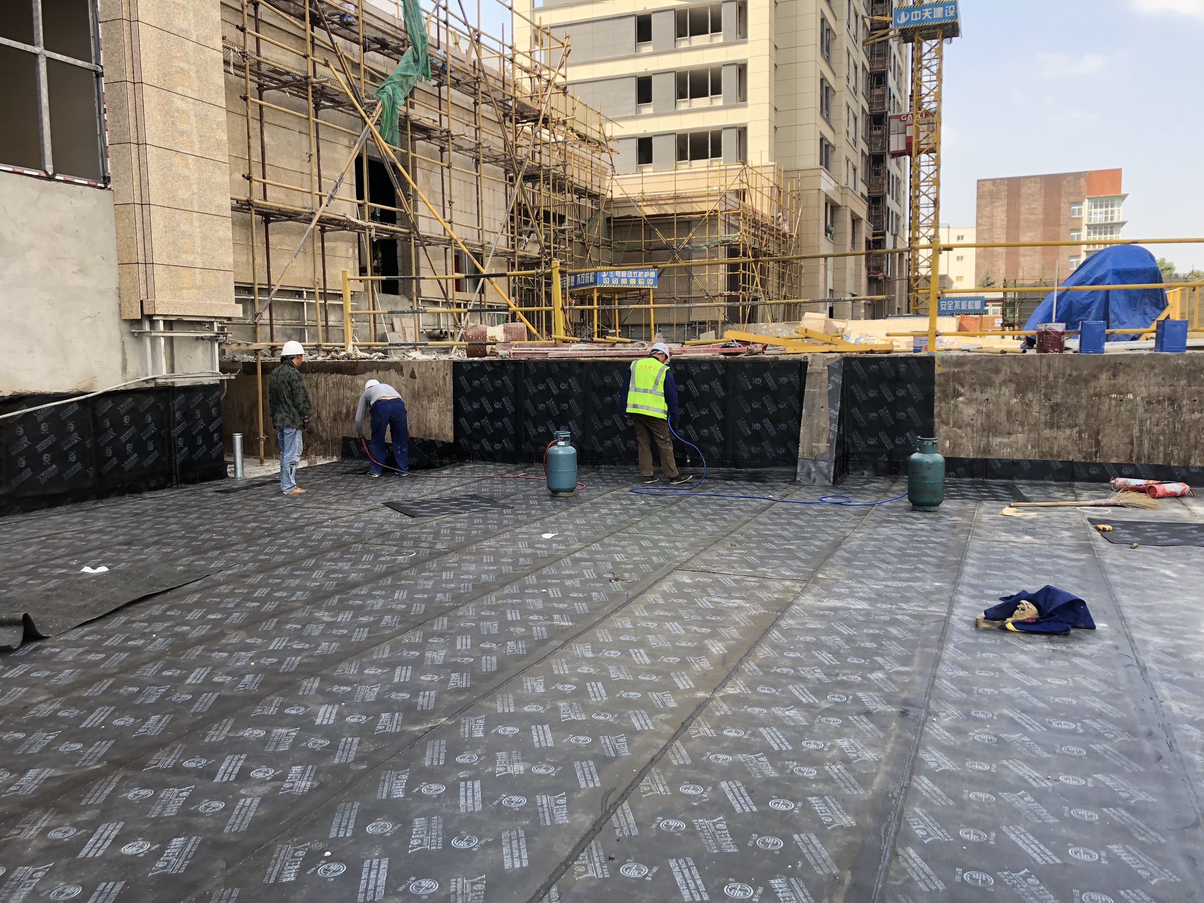 北京市彩钢屋面防水施工技术规程及施工条件(图7)