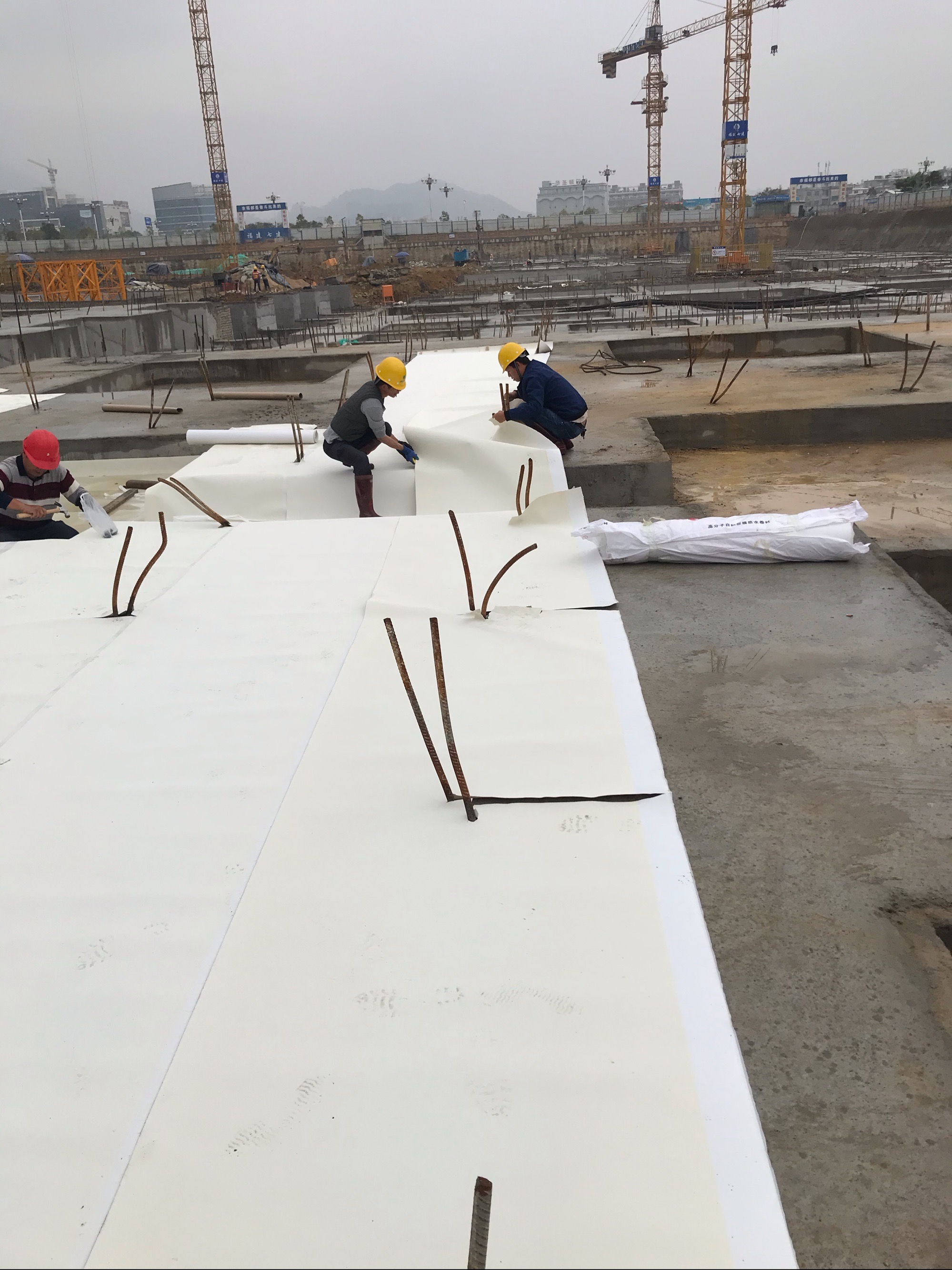 北京市彩钢屋面防水施工技术规程及施工条件(图8)