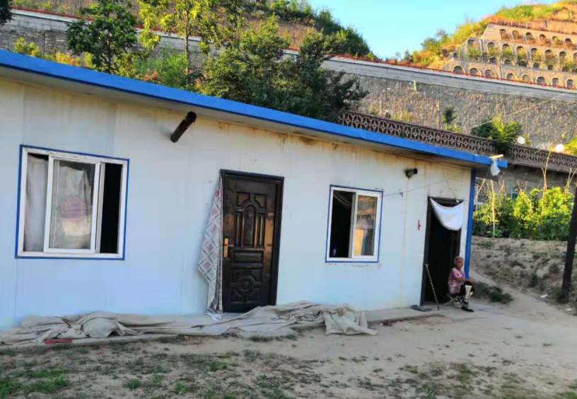 使用彩钢瓦时应该注意的四个方面的安全问题(图1)