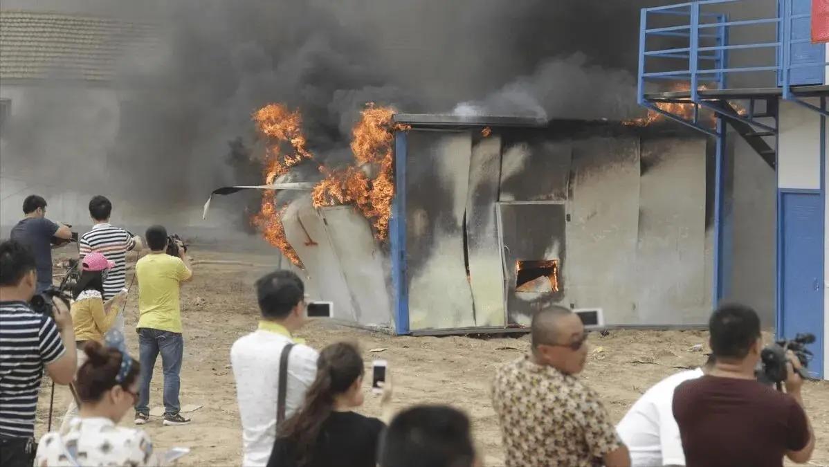 农村彩钢瓦房为何要被拆除？备受青睐的“彩钢瓦”(图9)