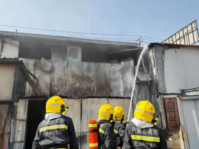 彩钢房结构 悦达起亚4S店上空黑烟滚滚直冲云霄(图5)