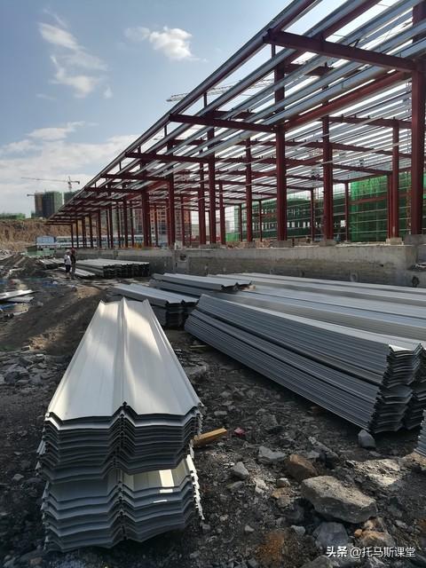 农村彩钢房的潜在危险，你家的彩钢瓦安全吗？(图6)