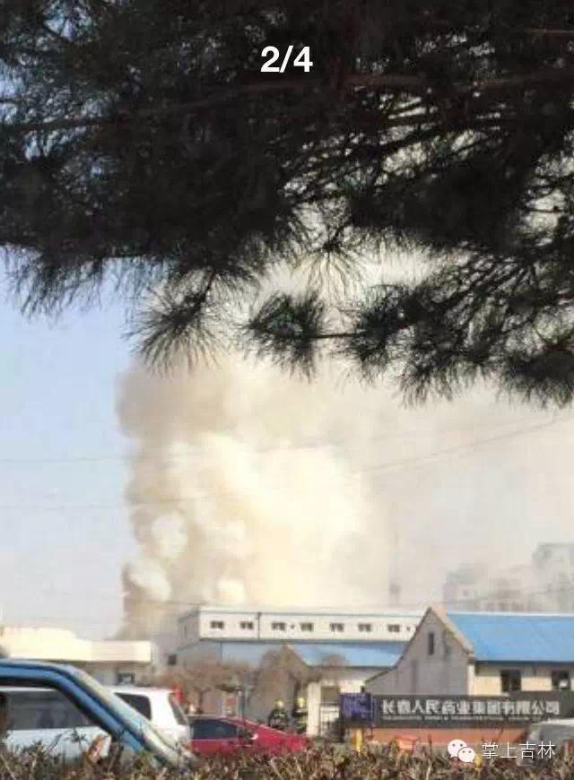 三层楼仓库起火药厂库房至少存数百件药品图(图6)