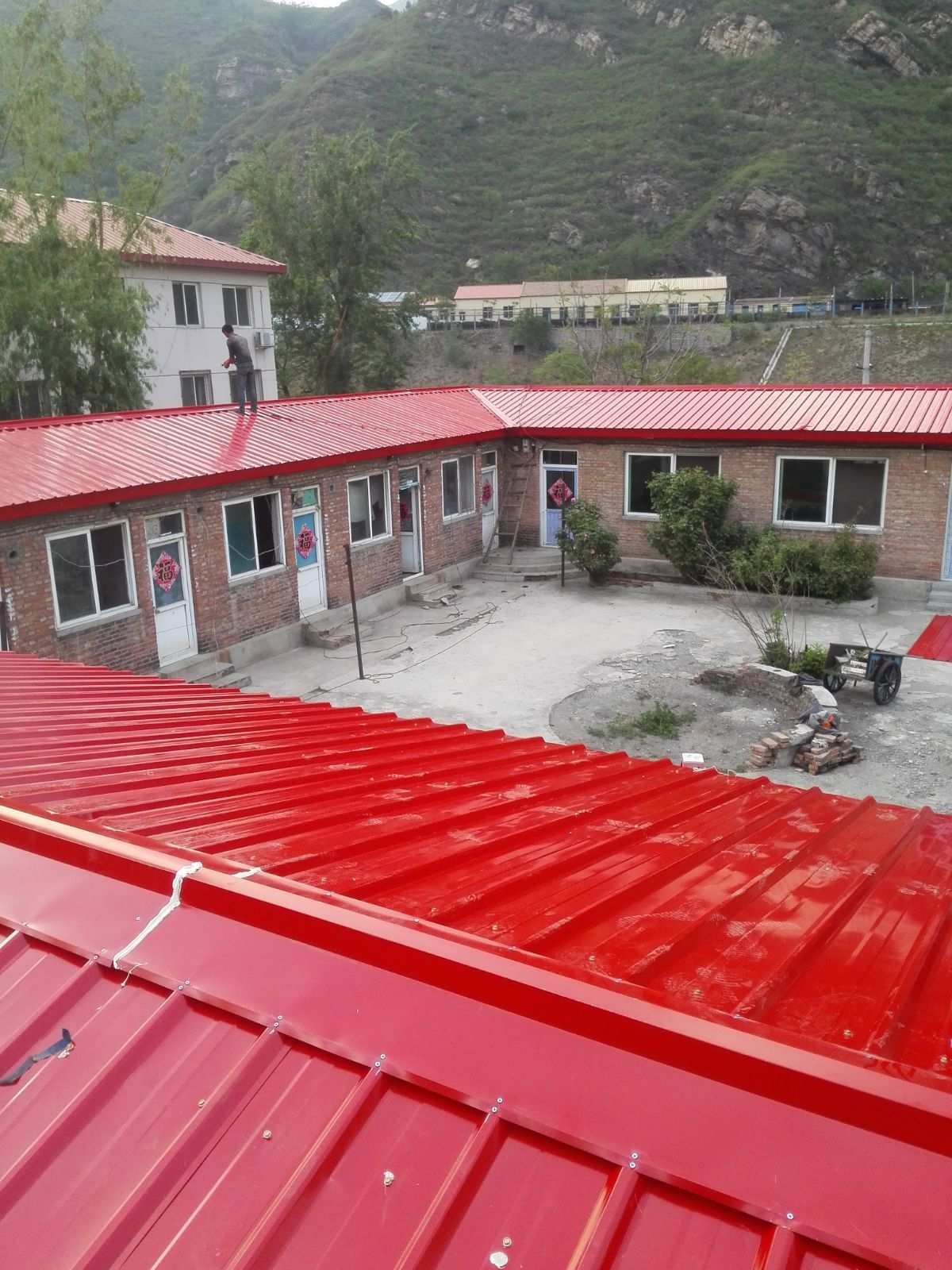 农村彩钢瓦房是否将面临全面拆除传闻越来越多？(图8)