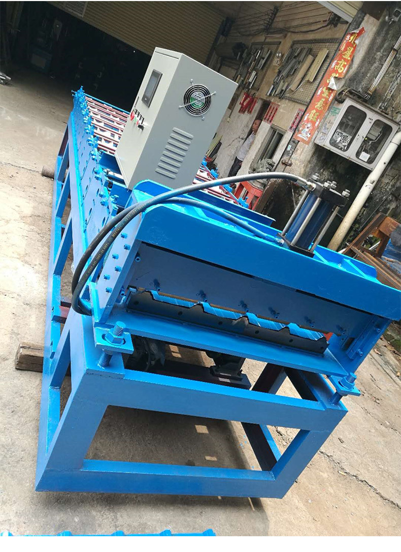 762型彩钢压瓦机,楼承板机楼(图4)