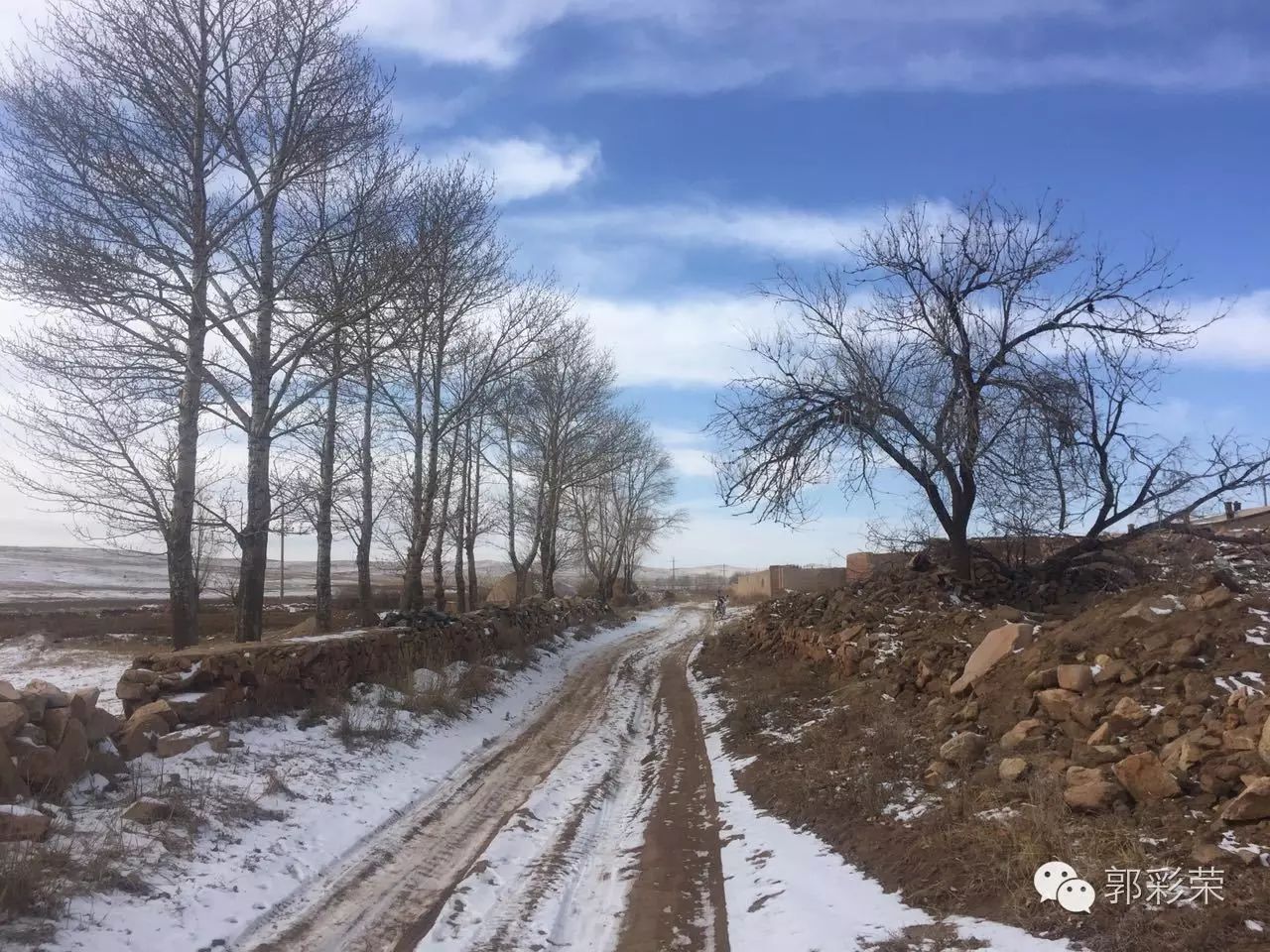 彩钢房拆除补偿多少钱 大青山北麓随处可见的村庄，有很多湮没于这一场整村生态移民的浪潮中(图17)