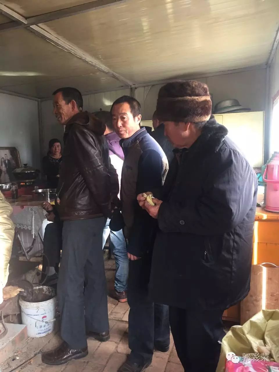 彩钢房拆除补偿多少钱 大青山北麓随处可见的村庄，有很多湮没于这一场整村生态移民的浪潮中(图23)