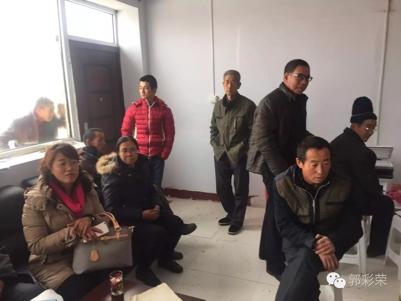 彩钢房拆除补偿多少钱 大青山北麓随处可见的村庄，有很多湮没于这一场整村生态移民的浪潮中(图37)