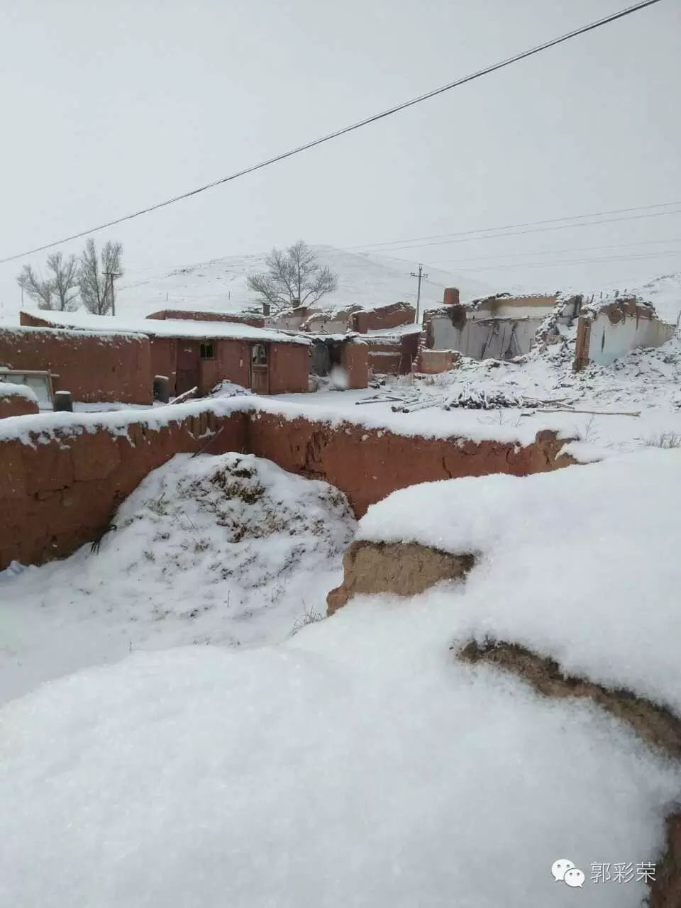 彩钢房拆除补偿多少钱 大青山北麓随处可见的村庄，有很多湮没于这一场整村生态移民的浪潮中(图6)