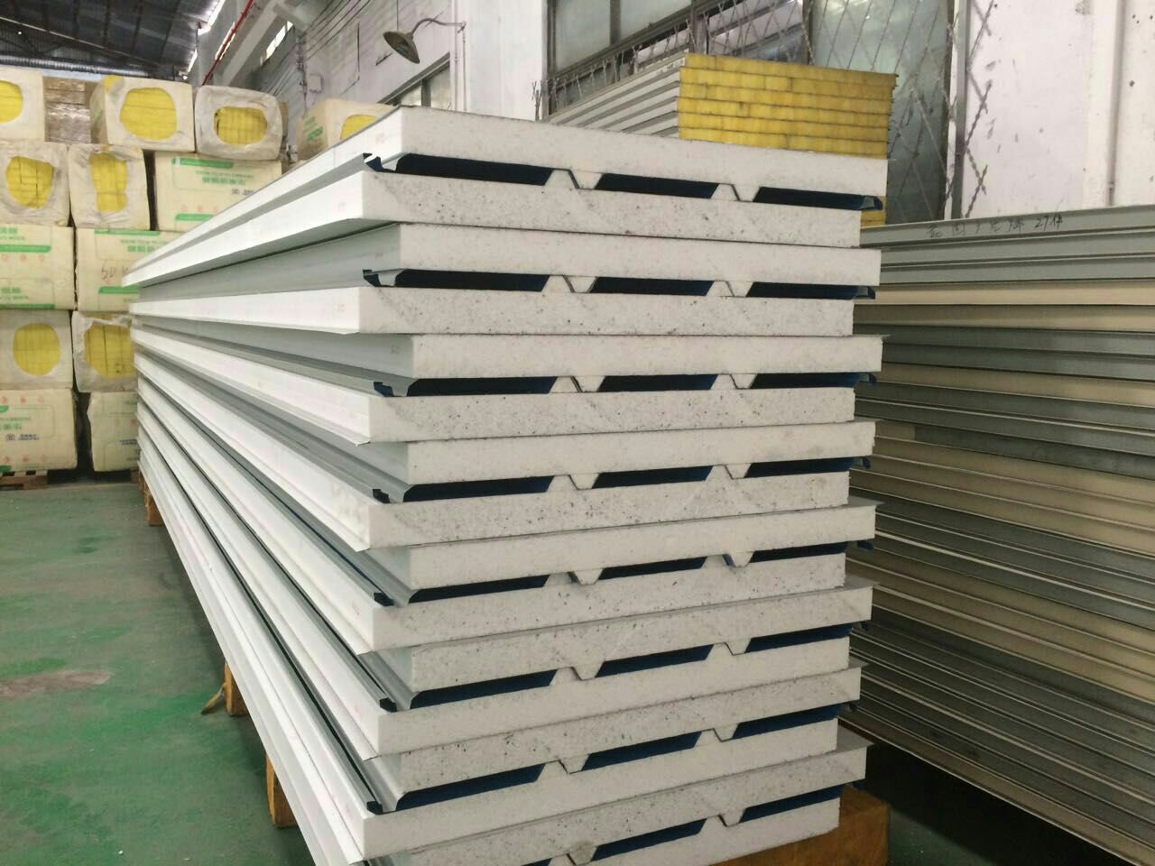 彩钢夹芯板产品发布风险提示，提醒购买者谨慎消费(图2)