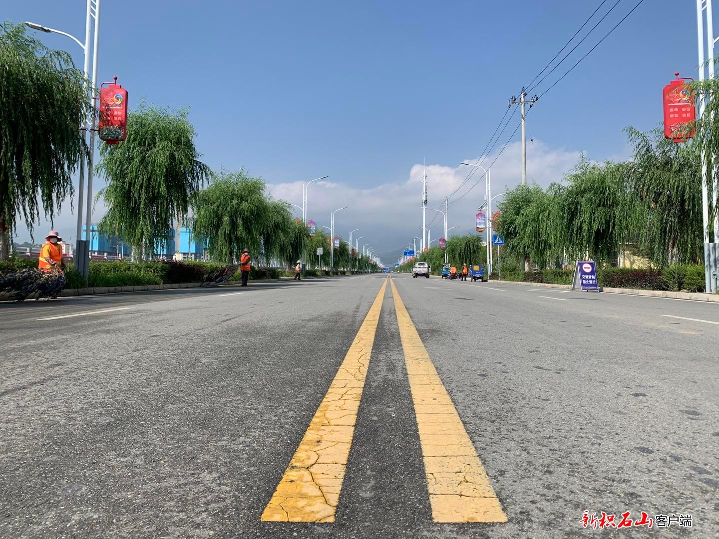 我县扎实推进县城风貌改造及美化亮化项目建设工作(图2)