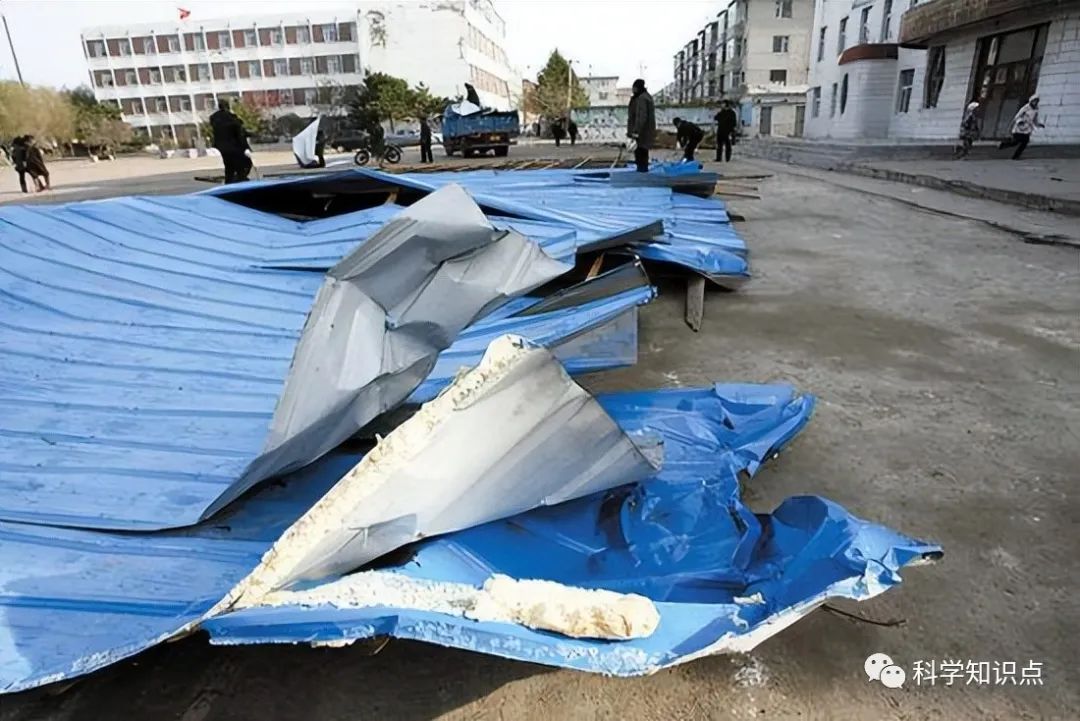 彩钢瓦房有什么致命缺点？以至于它只能落得被强行拆除(图5)