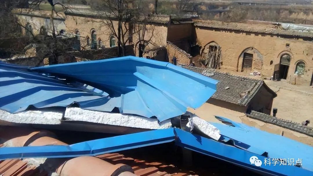 彩钢瓦房有什么致命缺点？以至于它只能落得被强行拆除(图6)