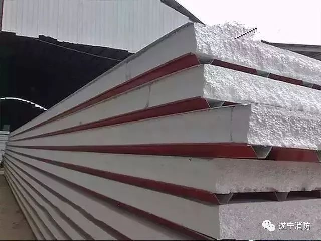 大英县河边镇新市街老打包厂宿舍发生火灾！(图10)