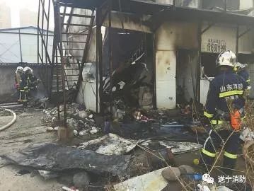 大英县河边镇新市街老打包厂宿舍发生火灾！(图6)