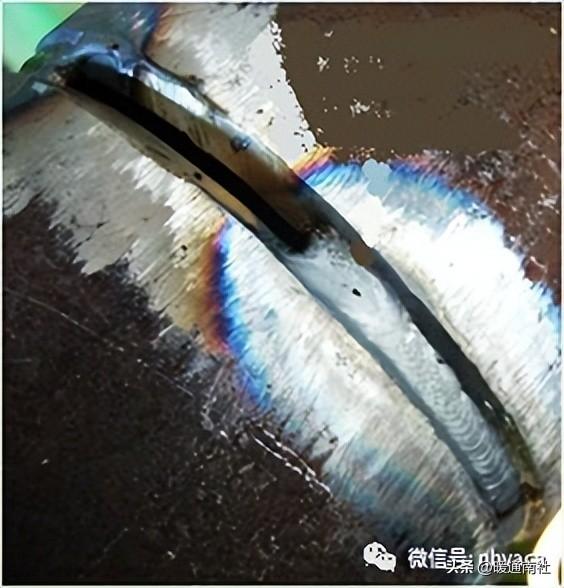 金属夹芯彩钢复合板常见质量问题及原因分析！(图16)