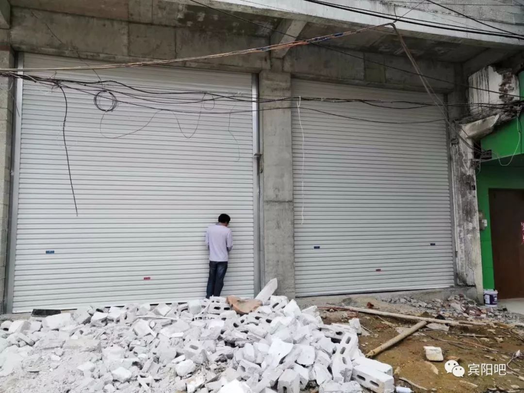 揭秘卷闸门的“内幕”，劣质彩钢板很薄(图24)