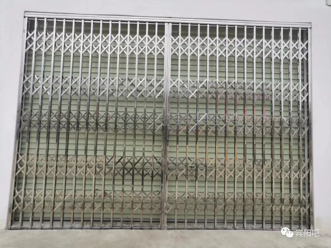 揭秘卷闸门的“内幕”，劣质彩钢板很薄(图26)