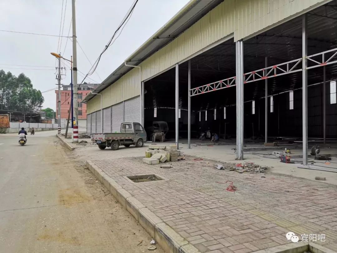 揭秘卷闸门的“内幕”，劣质彩钢板很薄(图29)