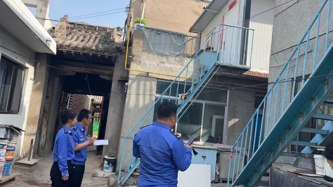 神木市全面开展城区违法搭建彩钢房安全专项整治行动(图3)