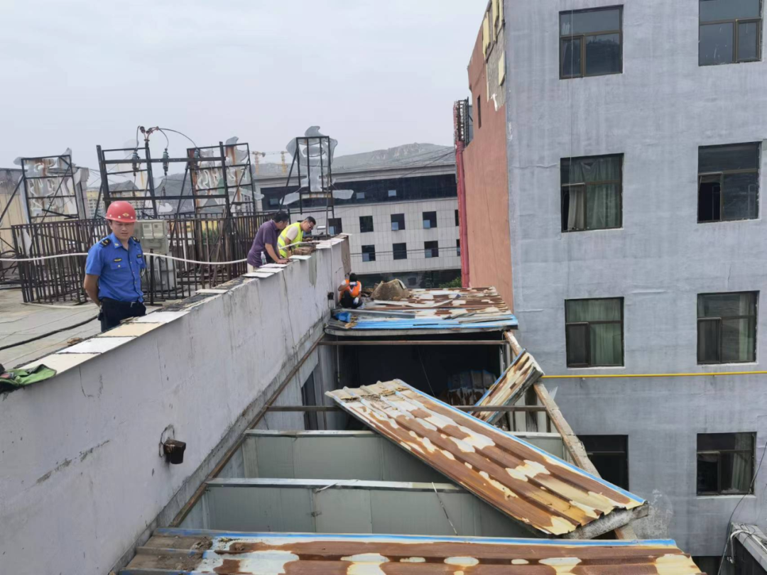 神木市全面开展城区违法搭建彩钢房安全专项整治行动(图8)