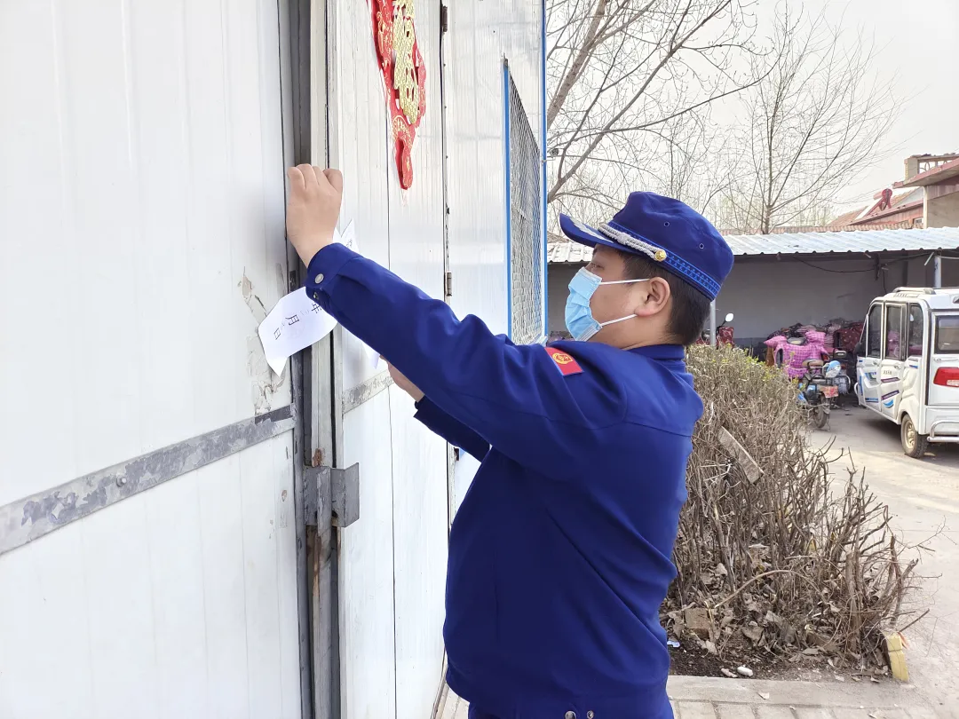 聚苯乙烯泡沫夹芯彩钢板建筑火灾隐患大燃烧速度快(图2)