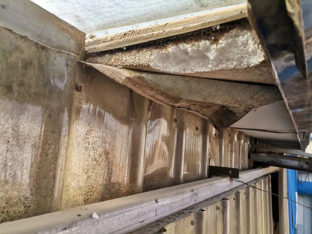 宋楼镇一家具厂违规使用聚苯乙烯泡沫夹芯彩钢板(图2)