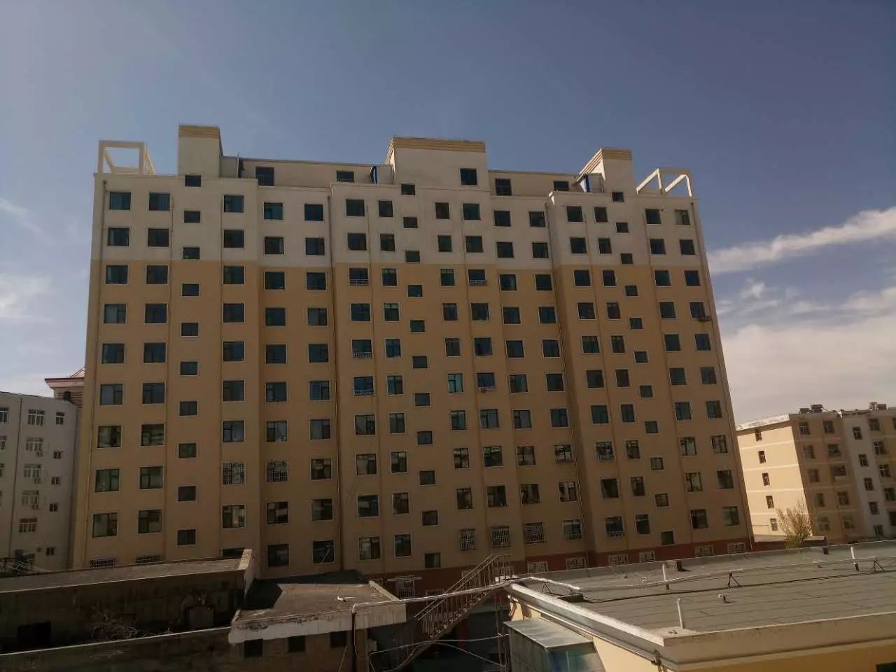 房屋产权办不了小区配套成泡影违法建筑遍地开花(图2)