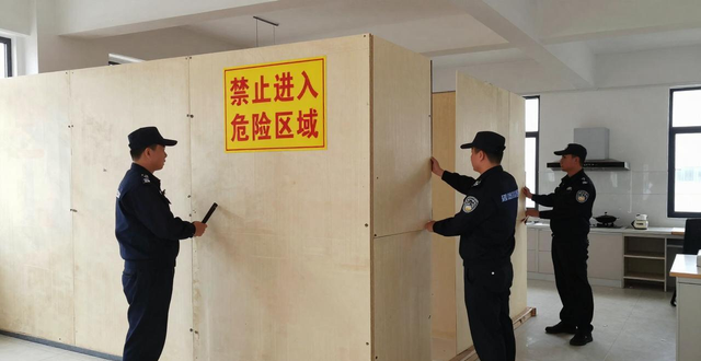 办公室、厨房用泡沫彩钢板搭建,宜昌兴山消防局依法查封(图1)