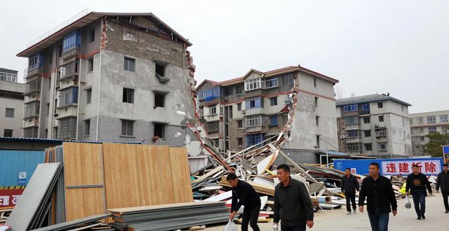 郑州二房东加盖违建被拆 二手活动板房彩钢价格咨询需谨慎(图1)