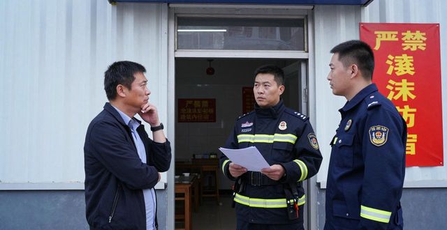 200平方彩钢房价格便宜?北京一餐馆因泡沫彩钢板住人被查封(图1)